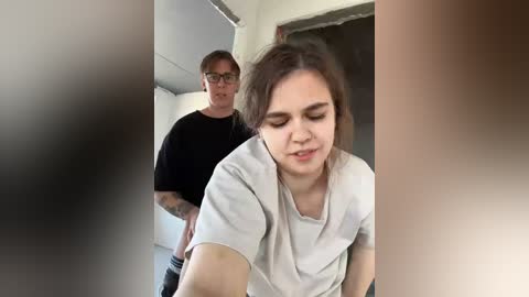 live_sexy1 free recording from 2026-04-27 02:17:00