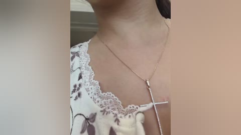 adel_chocolatee free recording from 2026-04-28 01:00:00