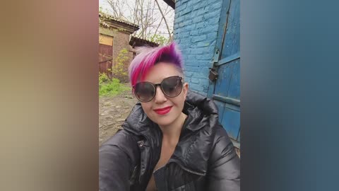 businka_25 free recording from 2026-04-28 01:00:00