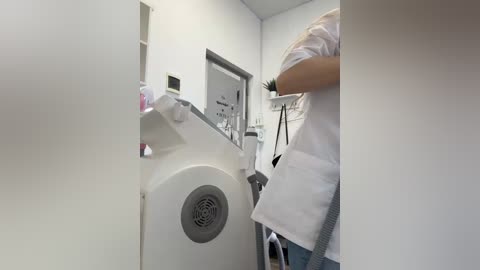 amelia575_1 free recording from 2026-04-30 00:23:00