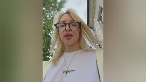 ewabrown free recording from 2026-04-30 01:22:00